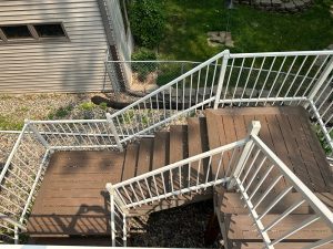custom-decking-stairs-multi-level_minneapolis