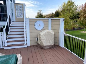 Mahtomedi_deck-porch-addition-custom-details