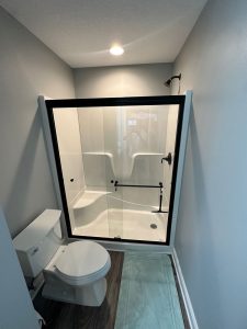 little-canada_basement-bathroom-remodeler
