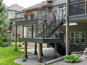 woodbury-mn_deck-builders-finishers_stairs