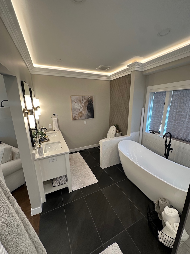 Custom Bathroom - Bathroom Remodeling